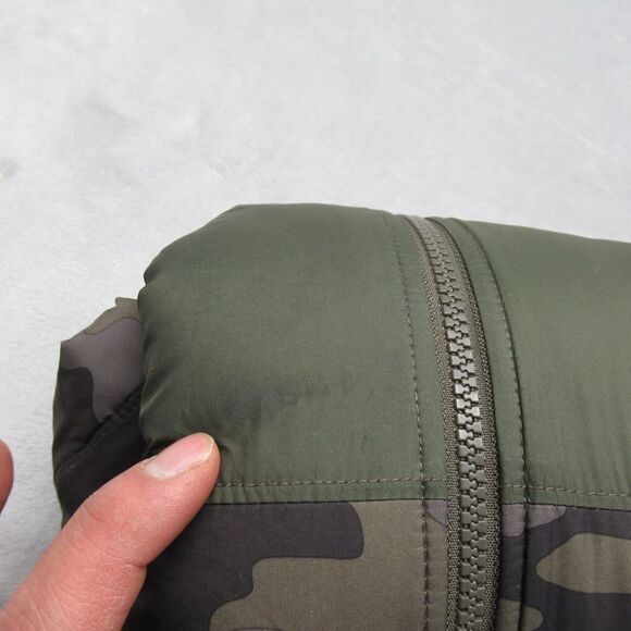 The North Face Jacket Boys Medium Green Camouflage Reversible True Or False‎ - Picture 6 of 16